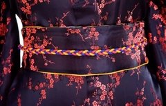 Yukata Feminina Preta Com Estampa Flor De Cerejeira - Kimonos Liberdade