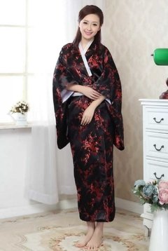 Yukata Feminina Preta Com Estampa Flor De Cerejeira