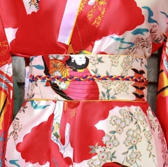 Imagem do Yukata Feminina Vermelha e Branca Com Estampa De Gueixa