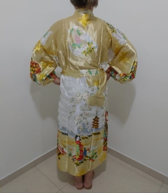 Kimono de Poliéster Longo Dourado Estampa Gueixa na internet