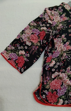 Blusa oriental Flor da fortuna com manga 3/4 - Kimonos Liberdade