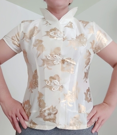 Imagem do Blusa Oriental Branca Com Estampa Flor