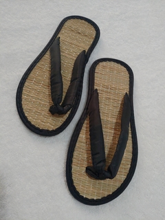 Chinelo Oriental Sem Estampa - Preto