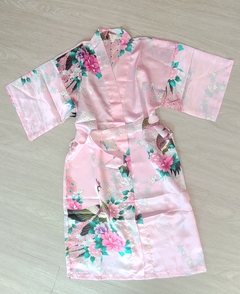 Kimono Infantil De Cetim Com Estampa De Pavão - Rosa - Kimonos Liberdade