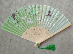 Leque Japonês com flor de Sakura e Coelho - Verde
