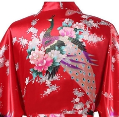 Kimono Curto De Cetim Fino Vermelho Estampa De Pavão - Kimonos Liberdade