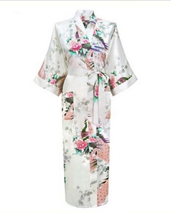 Kimono De Cetim Longo Branco Estampa De Pavão *