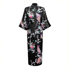 Kimono De Cetim Longo Preto Estampa De Pavão - comprar online