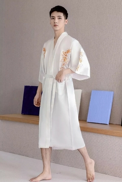 Imagem do Kimono Longo Cetim Bordado Dragão com Bolsos - Branco