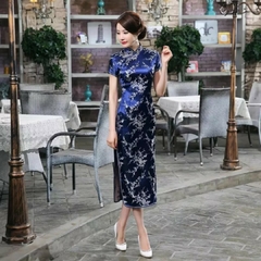 Vestido Longo Com Estampa Flor de Cerejeira Azul Marinho - comprar online