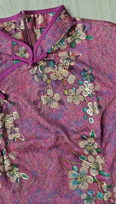 Vestido Curto Oriental Púrpura Brilhante - Kimonos Liberdade