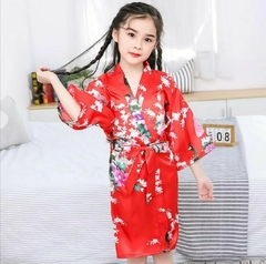 Kimono Infantil De Cetim Com Estampa De Pavão - Vermelha