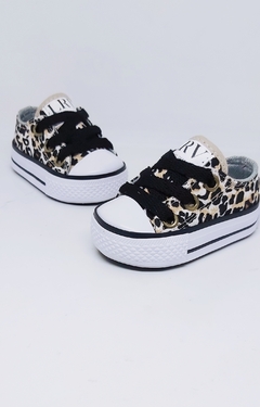 Imagen de ZAPATILLA CAÑA BAJA #AnimalPrint