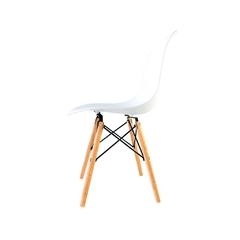 Silla Eames Blanca en internet