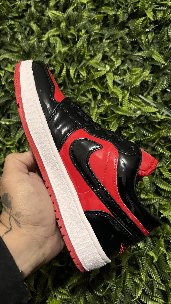 Tenis nike on sale preto e vermelho