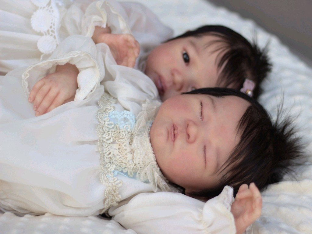 Bebê Reborn Gêmeos