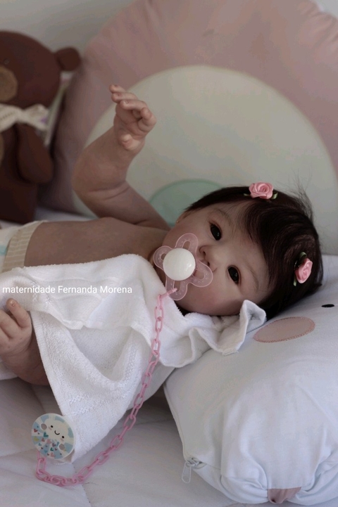 BEBÊ REBORN MEGA REALISTA MARIA FERNANDA TODA EM SILICONE COM ENXOVAL DE  LUXO E BOLSA MATERNIDADE - Maternidade Mundo Baby Reborn