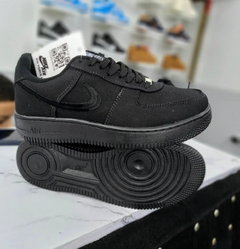 AIR FORCE 1 STUSSY IMPORTADA - REAH COMPANY