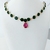 Conjunto colar pedras oval verde esmeralda com gota fúcsia e brinco gota fúcsia - Vi Semi joias