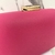 Clutch pink lisa de courino texturizado com puxador retangular dourado - comprar online
