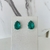 Conjunto colar e brinco gota verde claro com 4 pontos de luz banhado a prata