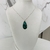 Conjunto colar e brinco gota verde esmeralda em prata 70 - Vi Semi joias