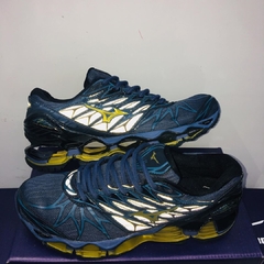 Mizuno pro hotsell 7 dourado