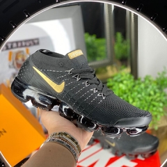 Vapormax 2.0 preto e dourado sales