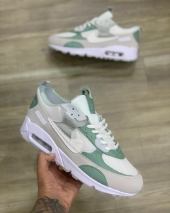 Tenis nike tam 18 sales