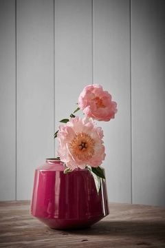 Imagen de FLORERO METALIZADO ROSA OSCURO 22CM