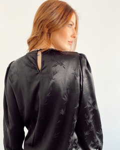 Blusa Glad Black en internet