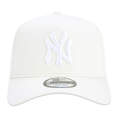 Boné New Era 9FORTY A-Frame MLB NY Yankees Off White