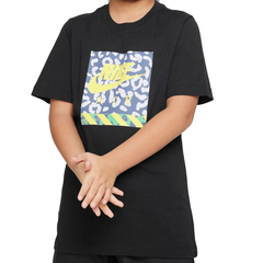 Camiseta Infantil Nike Sportswear Club Tee Preta
