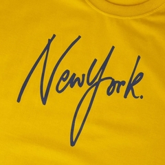 Camiseta New Era Regular NY Back To School Amarela na internet