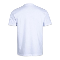 Camiseta New Era Regular Tecnologic Globo Branco - comprar online