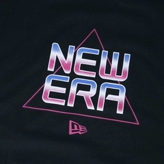Camiseta New Era Regular Tecnologic Preto na internet
