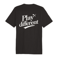 Camiseta Puma Sport Legacy Play Different Graphic Tee Preta - comprar online