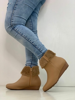 BOTA MODARE 03/2023 7076106 TAN/PELO - HARTY CALÇADOS