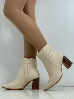 ANKLE BOOT RAMARIM 03/2023 23-58123 AVEIA na internet