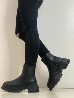 BOTA COTURNO HARTY 02 04/2023 VB2457 PRETO na internet