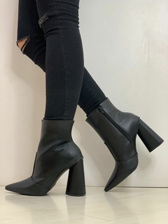 BOTA ANKLE BOOT HARTY 02 04/2023 Z5336-24205 PRETO - loja online