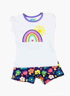 remera blanca con short arco iris (se envìa la estampa de short mas acorde a la remera)