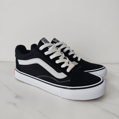 ZAPATILLAS OLD SKOOL - 35 al 44