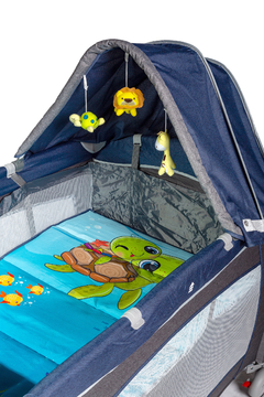 VOYAGE CUNA PLEGABLE 2 ALTURAS CAMBIADOR Y CAPOTA CON JUEGOS AZUL - Childs Especialistas en Bebes