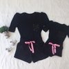 Conjunto shorts e blusinha preto coração rosa e bolso paetê mãe e filha