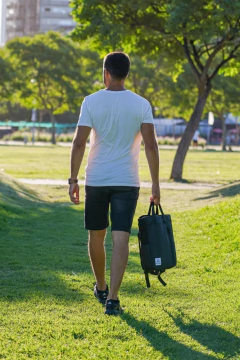 MOCHILA MATERA OLYMPIA NEGRA - KYMA