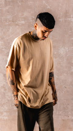 REMERA OVERSIZED ESSENTIAL - comprar online