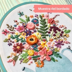Kit de Bordado Tradicional "Tetera Floral" - para bordar con aguja común. en internet