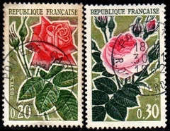 02446 França 1356/57 Flores Rosas U