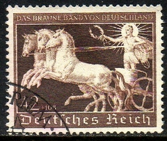 03338 Alemanha Reich 670 Corrida de Cavalos U